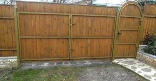 Купить распашные ворота деревянные Лиски, цена от 2728 руб.