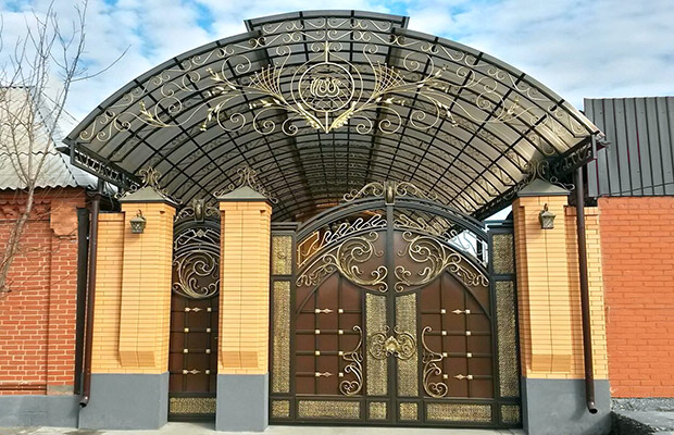 Купить или заказать ворота для дома с навесом - стильные и надежные решения для вашего участка в Лиски от 41842 руб | ВоротМастер-Лск